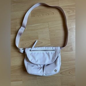 Lululemon All Night Festival Bag